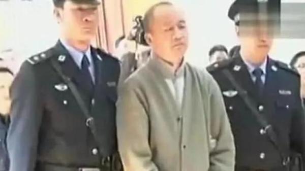 雲南省大關縣機構編製委員會辦公室主任郭玉馳2013年強暴4歲女童，被判處8年徒刑，在獄中竟獲得一再減刑。（圖片來源：微博）