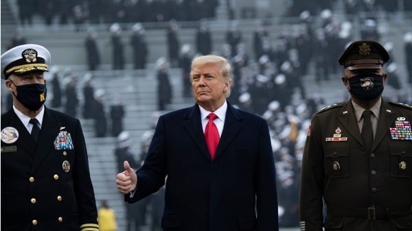 2020年12月12日，美国总统川普到西点军校观看一年一度的橄榄球比赛。（图片来源：BRENDAN SMIALOWSKI/AFP via Getty Images）