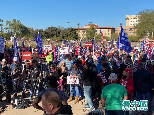 2020年12月19日，亚利桑那州凤凰城举行支持川普总统、制止窃选、制止政变集会。（图片来源：看中国记者摄影）
