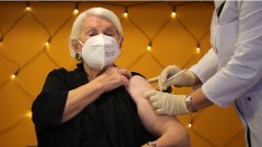 24小時不間斷接種疫苗英國做法極罕見(圖)