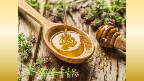 蜂蜜能抑制细菌，促进上皮细胞组织增长。