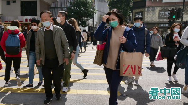 中共肺炎疫情严峻，香港3月17日一天内新增10宗确诊。（图片来源：庞大卫/看中国）