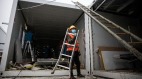 工人曝料：火神山醫院拖欠薪水每天僅發1口罩1瓶水(圖)