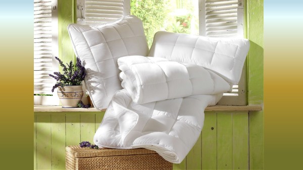 讓枕頭和被子直接接觸外面的紫外線，可有利於消菌除蟎。
