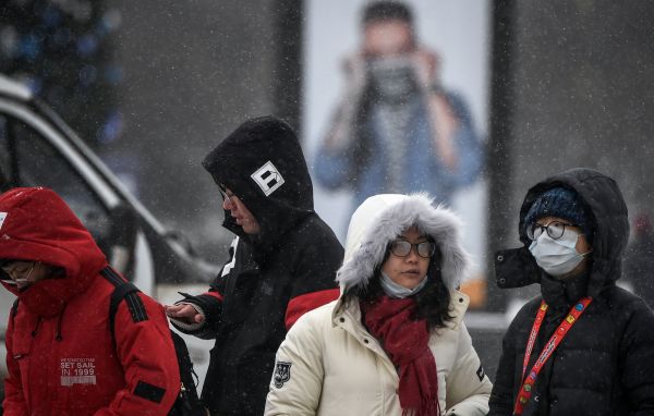 2020年1月29日，俄羅斯街頭戴著醫用口罩的中國遊客。