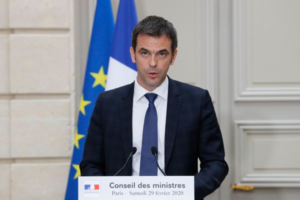 2020年2月29日，法國衛生部長奧利維爾．維蘭在緊急內閣會議上討論新型冠狀病毒疫情後發表了講話。
