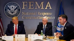 突发：川普总统拟全国隔离两周只有药房杂货店开门(图)