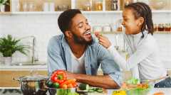 口腔不健康恐致病医师：嚼“它”能防蛀牙(组图)