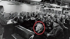 工程师泄密：490岁外星人曾为美军工作(组图)