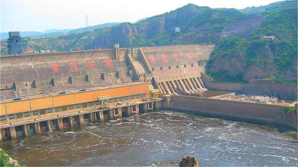 黄万里：三门峡大坝会使黄河潼关以上流域淤积，还要淹掉大片土地。