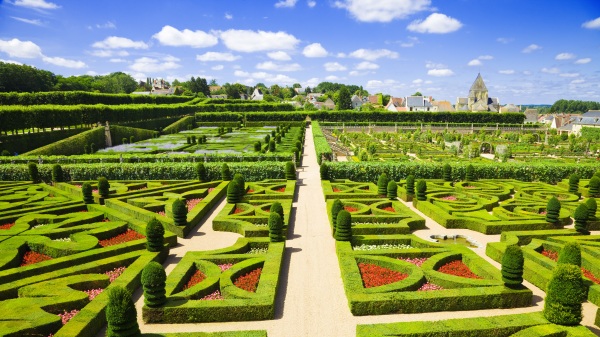 美丽的法国花园迷宫。