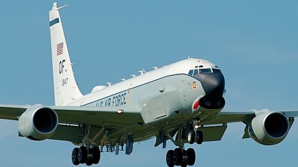 有一架美军RC-135U电子侦察机在台湾南部海域飞行；中华民国国防部表示，对此全程掌握。资料照。