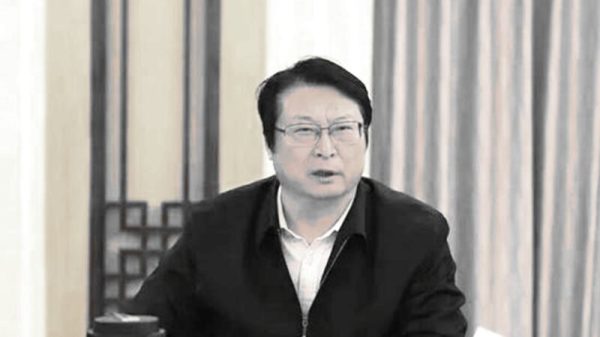 原中船重工集团董事长胡问鸣被逮捕。