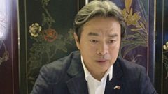 華春瑩接連拼錯三個單詞送給猝死的大使同事(圖)