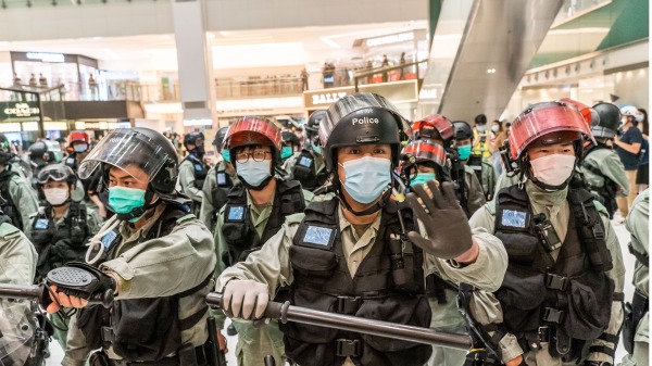 香港警方本土招工难改招海外留学生结果尴尬了