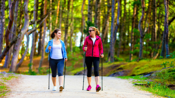 運動能促進氣血運行，提高免疫力，減少心血管疾病出現。