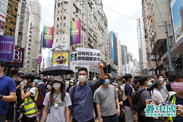 藝人紛紛為正義發聲，勇敢守護香港。
