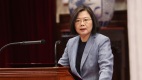 蔡英文：罢韩通过给所有政治人物最大警惕(图)