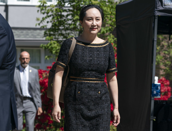 2020年5月27日，孟晚舟离开温哥华的家，前往 BC省最高法院。