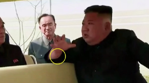 5月2日，朝鮮官方發布一則有關金正恩視頻，打破先前其已病危死亡的傳聞。