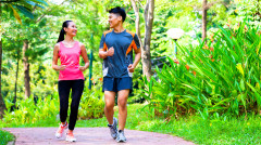 运动中突然抽筋应该如何自救预防(图)