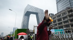 中国官媒大肆宣传“地摊经济”是怎么回事