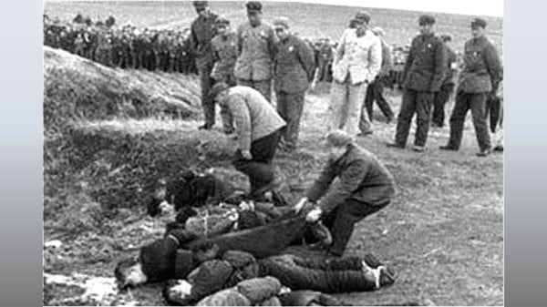 共产党对判为右派、反革命者执行枪决。