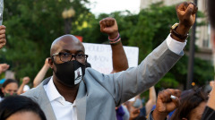 喬治．弗洛伊德家人反對解散警察運動(圖)