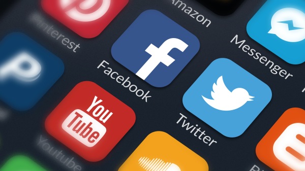 美国社交媒体平台3大巨头推特（Twitter）、脸书（Facebook）和油管（YouTube）