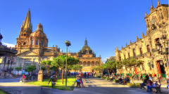 穿越时空：人车瞬间消失出现在6000公里外(图)