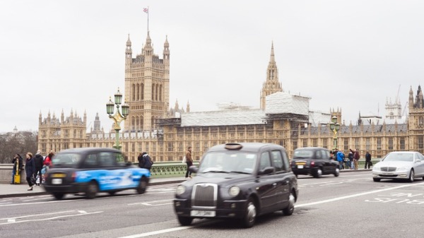 伦敦市出租车。