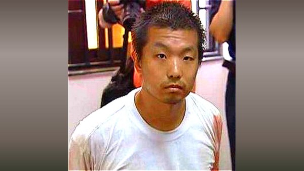 2008年「楊佳襲警案」轟動一時，圖為被上海警方訊問中的楊佳。
