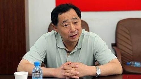 薄熙來原搭檔劉國強被控受賄3.5億落馬受審。