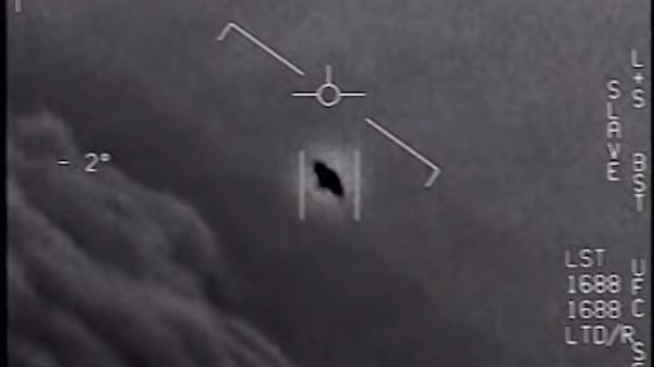 日前美國國防部發布了3支不明飛行物體（UFO）的影片