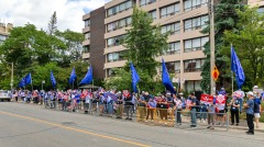 「新中國聯邦」中領館前抗議：打倒共產黨(組圖)