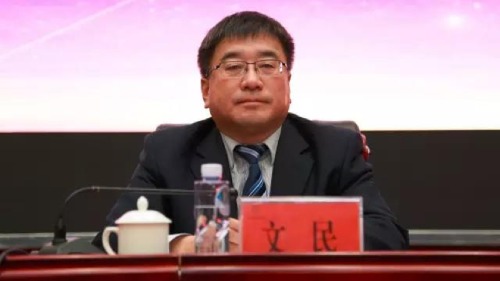 內蒙古廳級官員文民日前獲刑18年，坐擁36套房竟稱無房產。（圖片來源：網路）