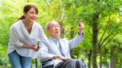 做对训练帮助长辈摆脱轮椅减少慢性病用药(组图)