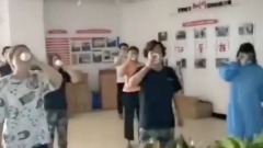 网曝乌鲁木齐市民被迫灌中药家门被封不得外出(组图)