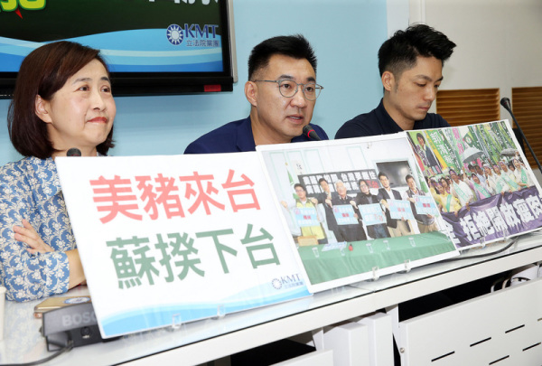 江啟臣質疑，民進黨政府準備要開放美豬美牛，真的是為台灣好，還只是為了大內宣，不惜犧牲農民的健康及權益。