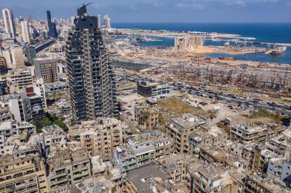 2020年8月7日，黎巴嫩貝魯特大爆炸附近的被嚴重損壞的大廈鳥瞰圖。