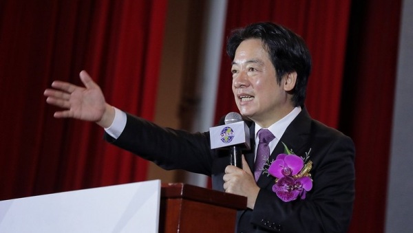 副总统赖清德出席“世界台湾商会联合总会第26届年会”闭幕典礼，并致词。