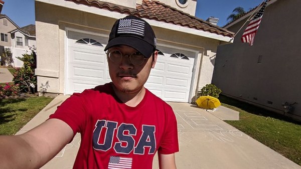 前微博審核員劉力朋一家定居美國。他正與中國數字時代合作，將公開審核員工作日志。