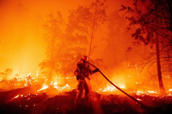加州山火 消防员 加州大火