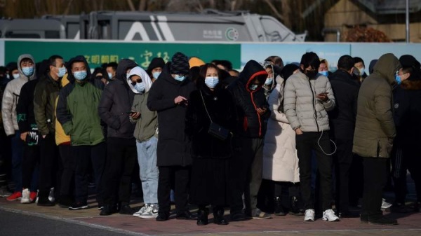 北京市民排队检测武汉肺炎