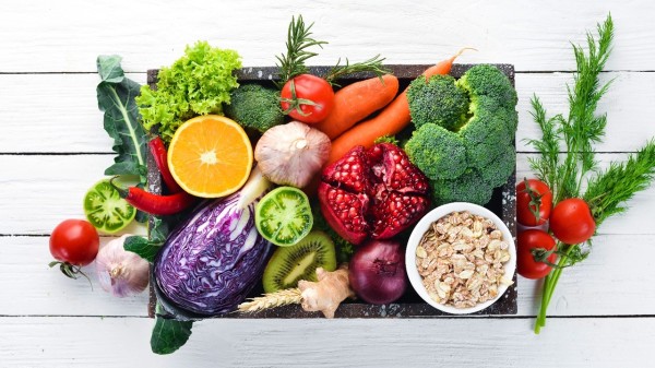 多吃蔬果、少吃加工肉类是预防多种癌症的重要一环。