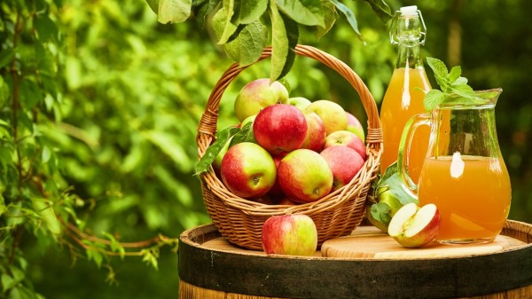 每天一個蘋果，也可以改善肝臟健康。