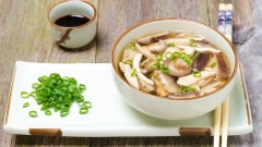 喝汤不忘吃肉营养师：这样喝汤才有营养(组图)