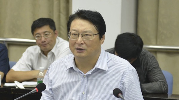 中國首艘航母總指揮、原中國船舶重工集團董事長胡問鳴落馬3年，案子還未宣判。