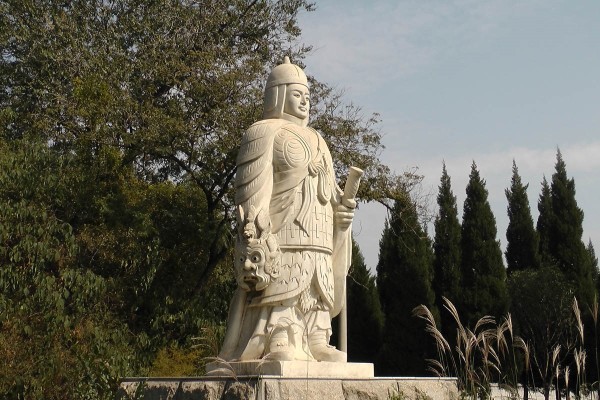 邯鄲磁縣蘭陵王墓前高肅像。