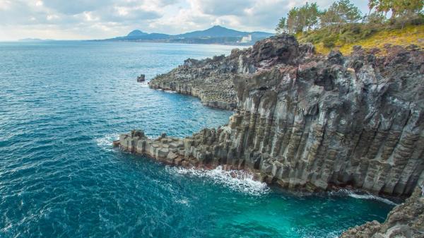纳玛托岛的石柱，仍是一个未解之谜。